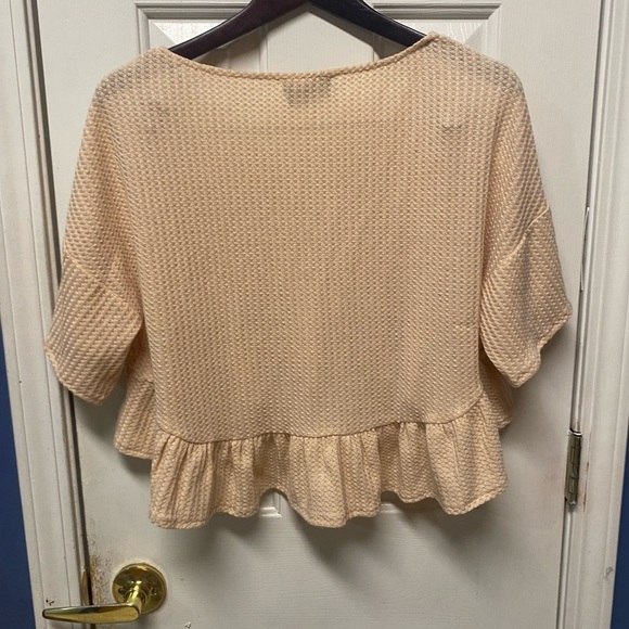 Cider Hollow Out Ruffle Hem Short Sleeve Crop Summer Top Tan Cream Color M - Picture 5 of 8